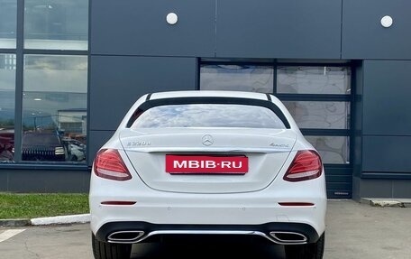 Mercedes-Benz E-Класс, 2020 год, 3 770 000 рублей, 6 фотография