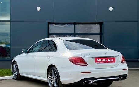 Mercedes-Benz E-Класс, 2020 год, 3 770 000 рублей, 7 фотография