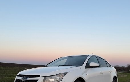 Chevrolet Cruze II, 2010 год, 680 000 рублей, 1 фотография