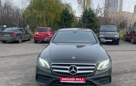 Mercedes-Benz E-Класс, 2019 год, 2 200 000 рублей, 1 фотография