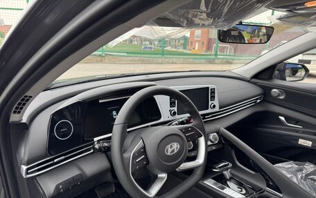 Hyundai Elantra, 2025 год, 2 300 000 рублей, 13 фотография