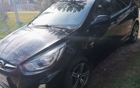 Hyundai Solaris II рестайлинг, 2013 год, 600 000 рублей, 7 фотография