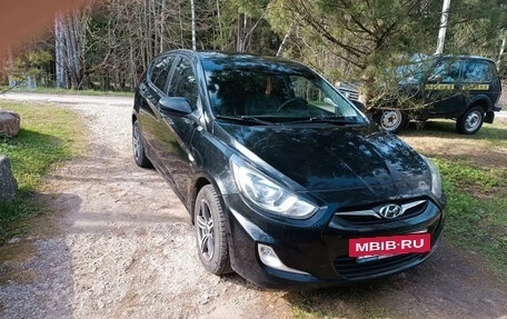 Hyundai Solaris II рестайлинг, 2013 год, 600 000 рублей, 6 фотография