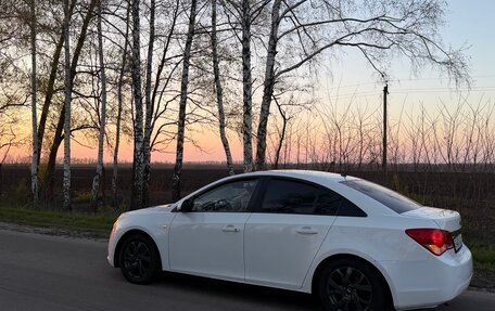 Chevrolet Cruze II, 2010 год, 680 000 рублей, 16 фотография