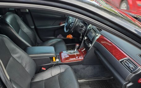 Toyota Camry, 2014 год, 1 620 000 рублей, 10 фотография