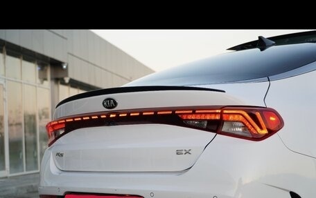 KIA K5, 2021 год, 2 400 000 рублей, 12 фотография