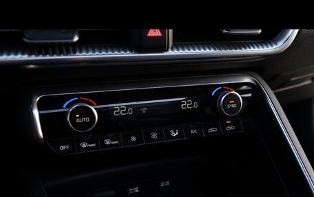 KIA K5, 2021 год, 2 400 000 рублей, 26 фотография