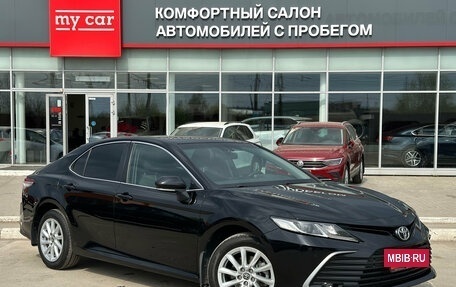 Toyota Camry, 2021 год, 2 750 000 рублей, 3 фотография