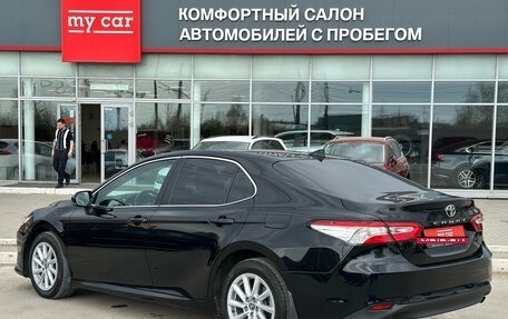 Toyota Camry, 2021 год, 2 750 000 рублей, 6 фотография