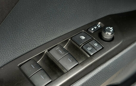Toyota Camry, 2021 год, 2 750 000 рублей, 15 фотография