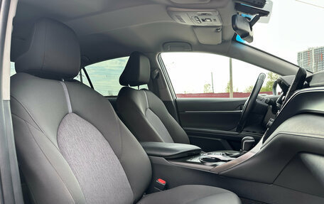 Toyota Camry, 2021 год, 2 750 000 рублей, 11 фотография
