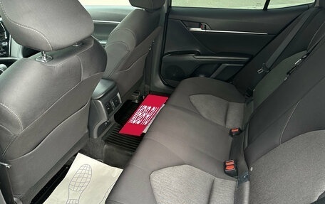 Toyota Camry, 2021 год, 2 750 000 рублей, 17 фотография