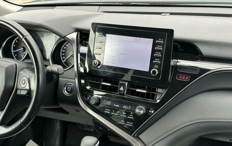 Toyota Camry, 2021 год, 2 750 000 рублей, 13 фотография