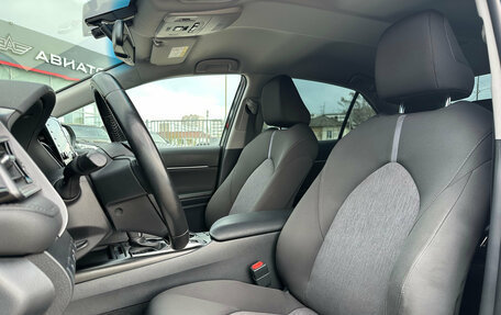 Toyota Camry, 2021 год, 2 750 000 рублей, 8 фотография