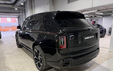 Rolls-Royce Cullinan, 2024 год, 62 500 000 рублей, 7 фотография