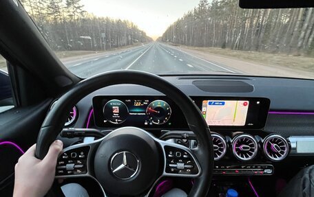 Mercedes-Benz GLB, 2020 год, 2 990 000 рублей, 6 фотография