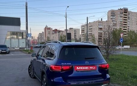 Mercedes-Benz GLB, 2020 год, 2 990 000 рублей, 16 фотография