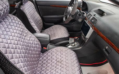 Toyota Avensis III рестайлинг, 2005 год, 829 000 рублей, 23 фотография