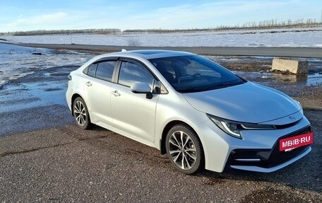 Toyota Corolla, 2021 год, 1 850 000 рублей, 2 фотография
