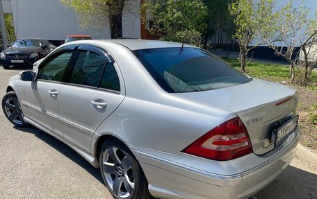 Mercedes-Benz C-Класс, 2004 год, 980 000 рублей, 7 фотография