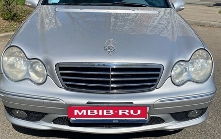 Mercedes-Benz C-Класс, 2004 год, 980 000 рублей, 6 фотография