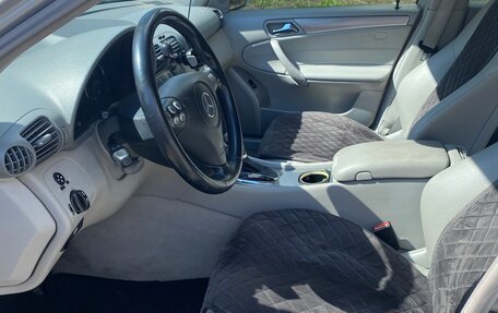Mercedes-Benz C-Класс, 2004 год, 980 000 рублей, 12 фотография