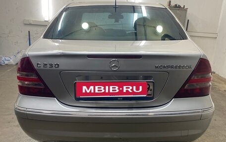 Mercedes-Benz C-Класс, 2004 год, 980 000 рублей, 27 фотография