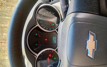 Chevrolet Cruze II, 2009 год, 500 000 рублей, 13 фотография