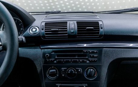 BMW 1 серия, 2007 год, 535 000 рублей, 15 фотография