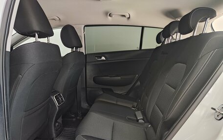 KIA Sportage IV рестайлинг, 2021 год, 2 495 000 рублей, 17 фотография