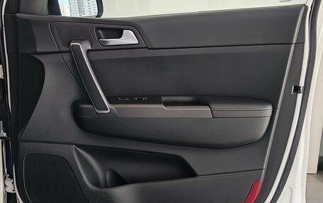 KIA Sportage IV рестайлинг, 2021 год, 2 495 000 рублей, 32 фотография