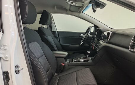 KIA Sportage IV рестайлинг, 2021 год, 2 495 000 рублей, 20 фотография