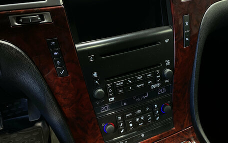 Cadillac Escalade III, 2008 год, 1 650 000 рублей, 13 фотография