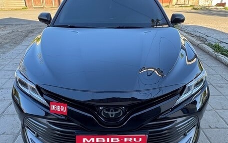 Toyota Camry, 2018 год, 2 650 000 рублей, 4 фотография
