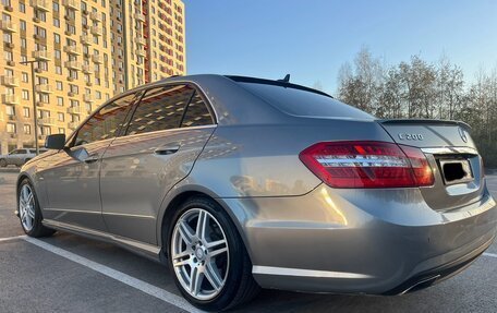 Mercedes-Benz E-Класс, 2012 год, 1 900 000 рублей, 18 фотография