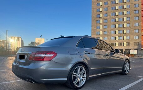 Mercedes-Benz E-Класс, 2012 год, 1 900 000 рублей, 21 фотография