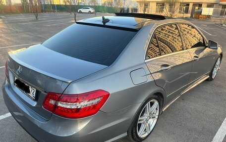 Mercedes-Benz E-Класс, 2012 год, 1 900 000 рублей, 19 фотография
