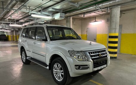 Mitsubishi Pajero IV, 2019 год, 5 400 000 рублей, 2 фотография