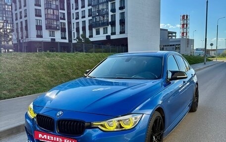 BMW 3 серия, 2018 год, 3 100 000 рублей, 3 фотография