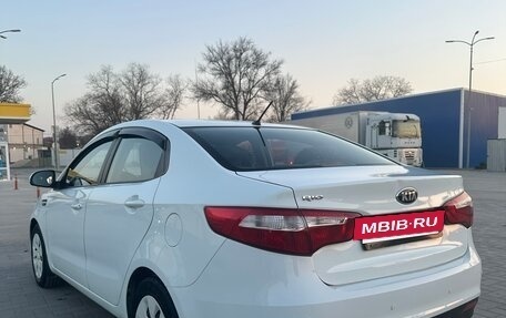 KIA Rio III рестайлинг, 2013 год, 755 000 рублей, 16 фотография