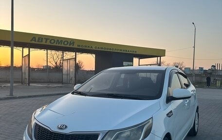 KIA Rio III рестайлинг, 2013 год, 755 000 рублей, 10 фотография