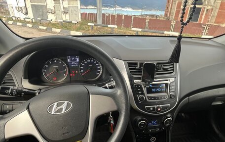 Hyundai Solaris II рестайлинг, 2016 год, 1 130 000 рублей, 7 фотография