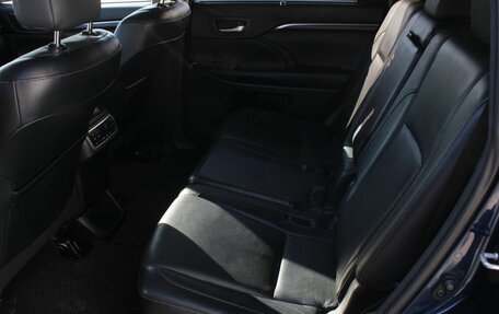 Toyota Highlander III, 2014 год, 2 750 000 рублей, 28 фотография