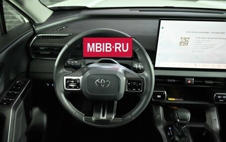Toyota RAV4, 2026 год, 4 490 000 рублей, 14 фотография