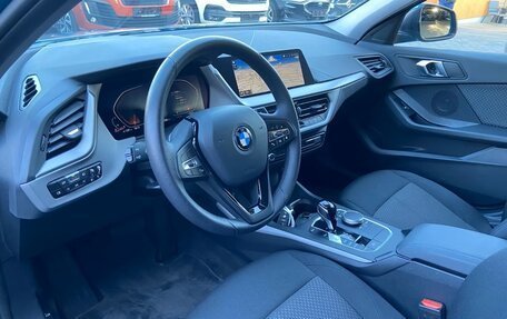 BMW 1 серия, 2023 год, 2 620 000 рублей, 9 фотография