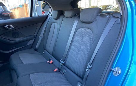 BMW 1 серия, 2023 год, 2 620 000 рублей, 12 фотография