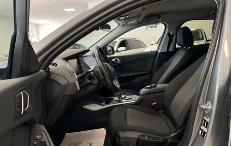 BMW 1 серия, 2022 год, 2 750 000 рублей, 17 фотография