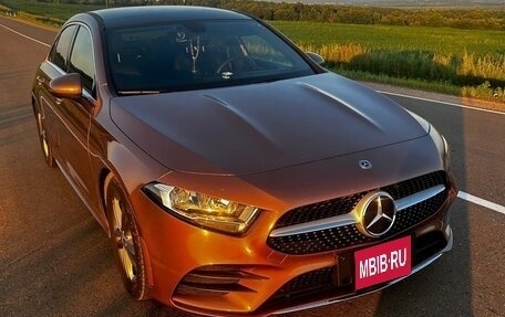 Mercedes-Benz A-Класс, 2020 год, 2 100 000 рублей, 1 фотография