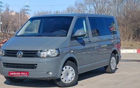 Volkswagen Caravelle T5, 2012 год, 2 299 000 рублей, 2 фотография