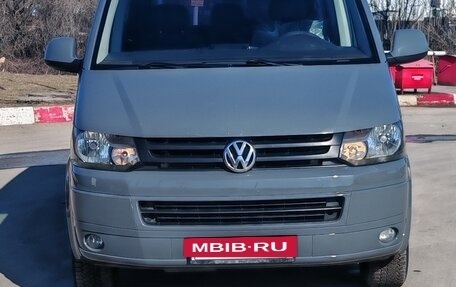 Volkswagen Caravelle T5, 2012 год, 2 299 000 рублей, 6 фотография